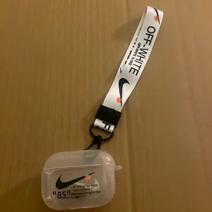 Off white airpod pro case brand new color clear